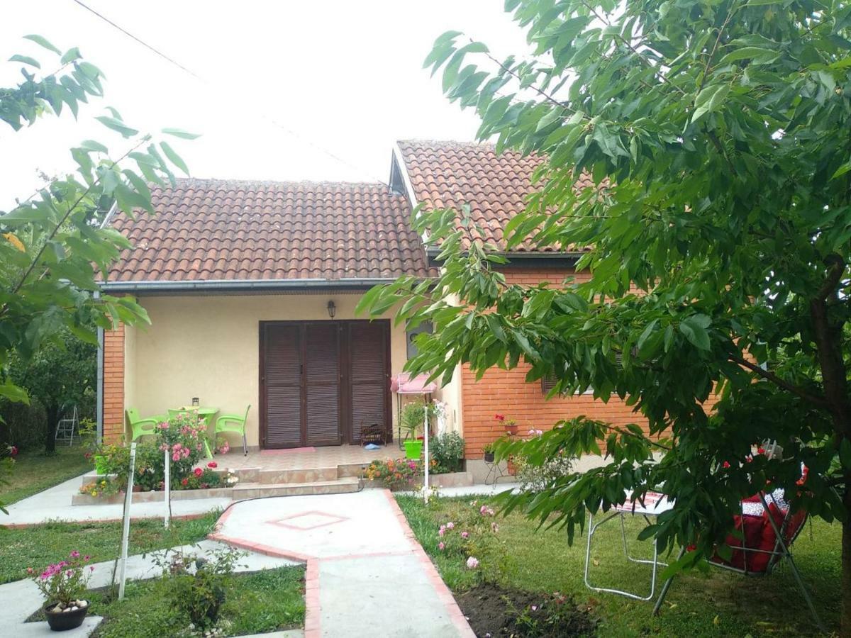 Apartment Ljupka Pančevo المظهر الخارجي الصورة
